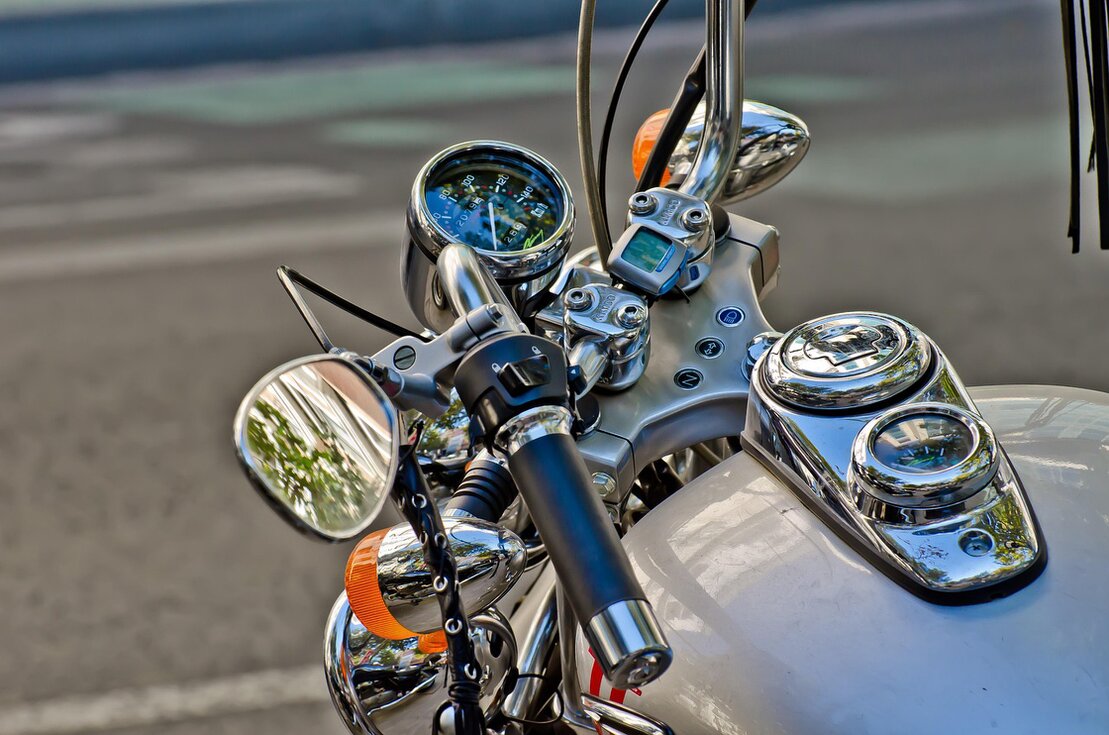 カスタムパーツが装着されたHarley-Davidson