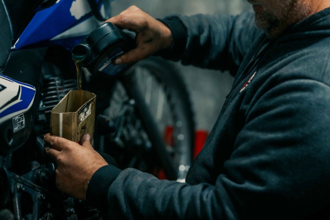 Harleyの基本メンテナンス作業風景